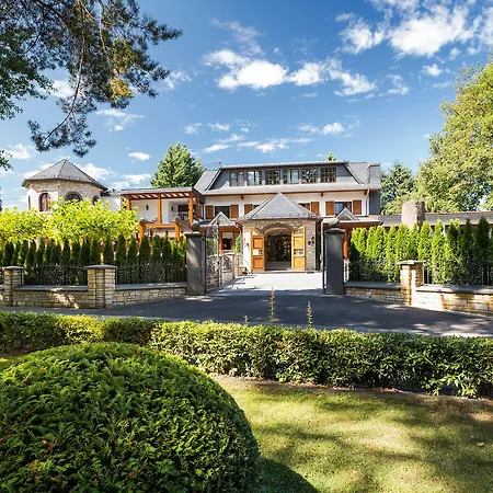 Naturresort Tannenhof Grossmaischeid